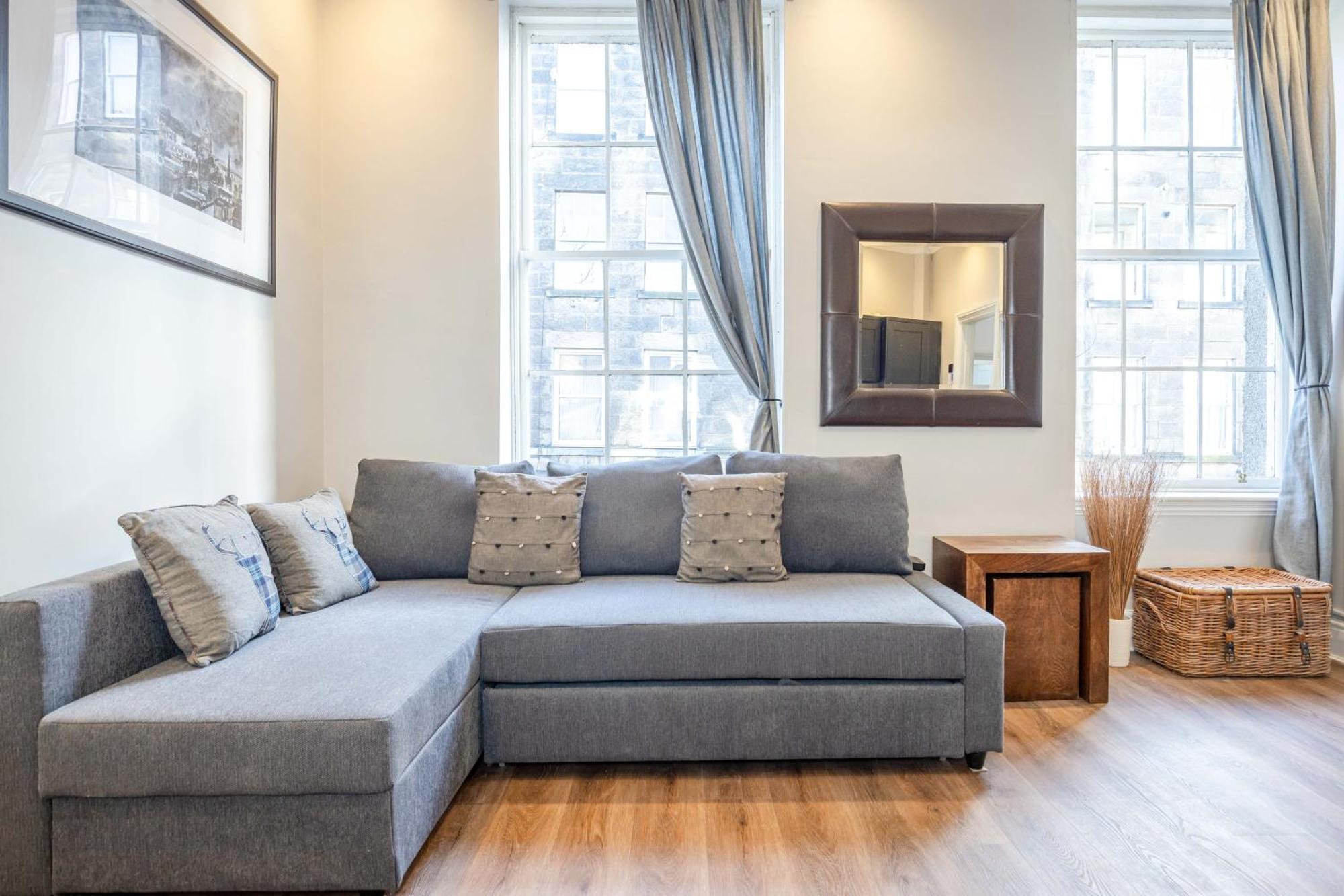 Traditional 3 Bedroom Quiet Duplex Flat By High St, Trams And Buses - Just 1-5 Miles To Centre EDI Exterior foto